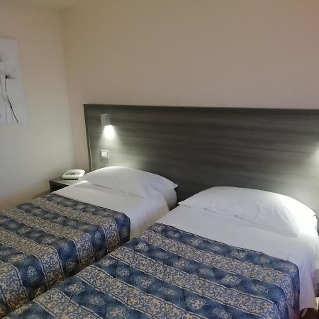 Hotel La Fonte Osimo Luaran gambar