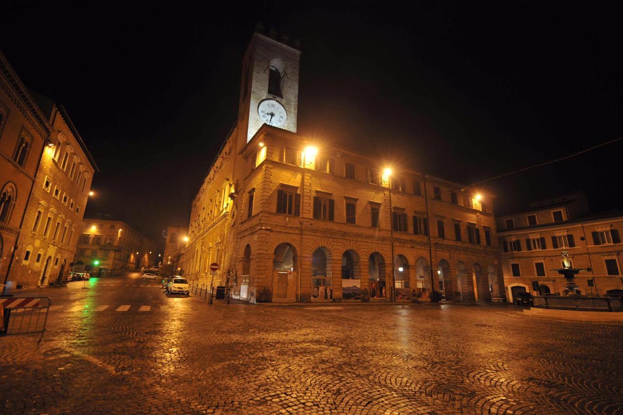 Hotel La Fonte Osimo Luaran gambar